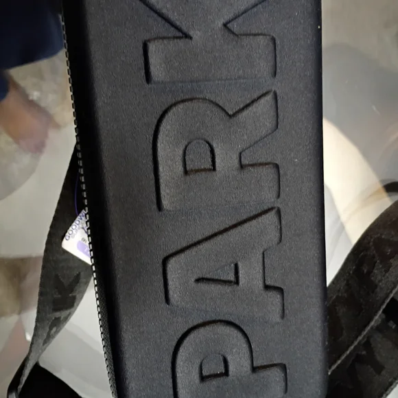 Black PARK Crossbody Bag - Picture 3 of 6